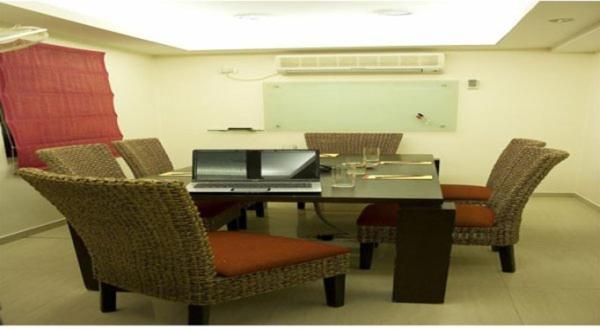 Shilton Suites Bangalore Afaceri foto